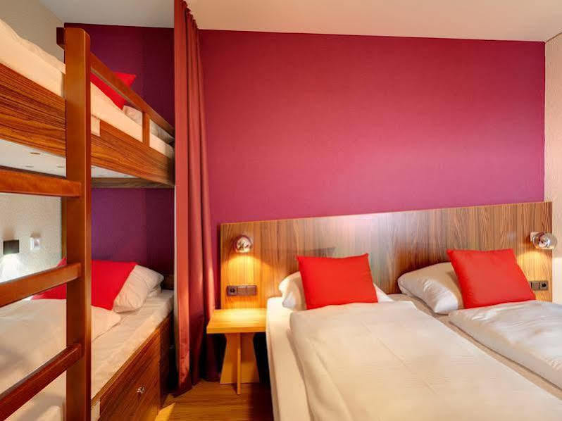 Meininger Hotel Frankfurt Main / Airport Frankfurt am Main Dış mekan fotoğraf